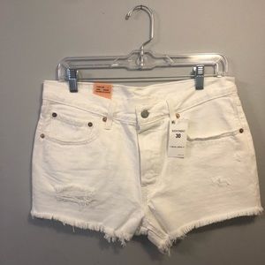 Levi’s Women’s white Denim Shorts